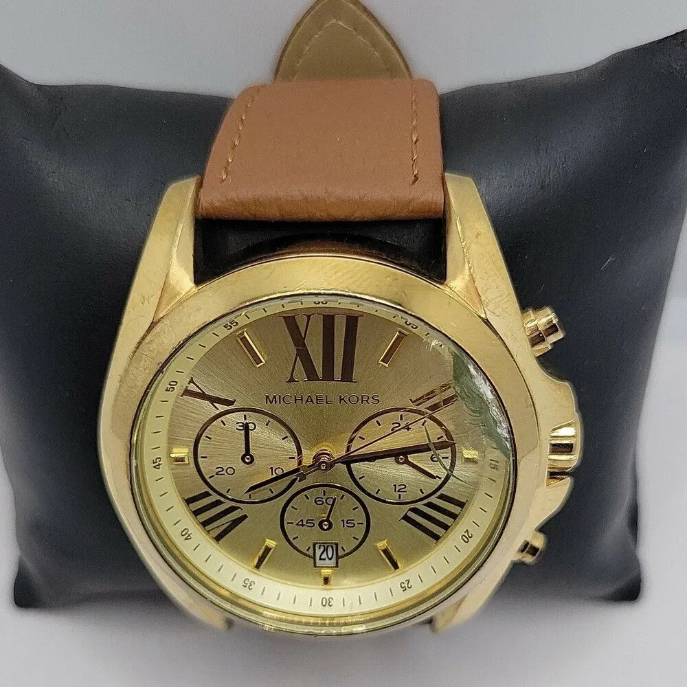 Michael Kors Bradshaw MK5605 Unisex Gold Stainless Steel Analog Dial Watch AM515